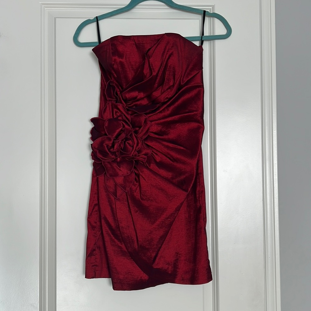 Jessica McClintok red strapless dress